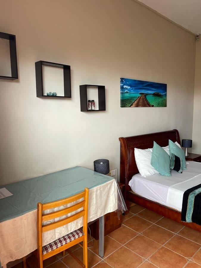 Flic-en-Flacq L'Oiseau De L'Ocean Tourist Residence חדר תמונה