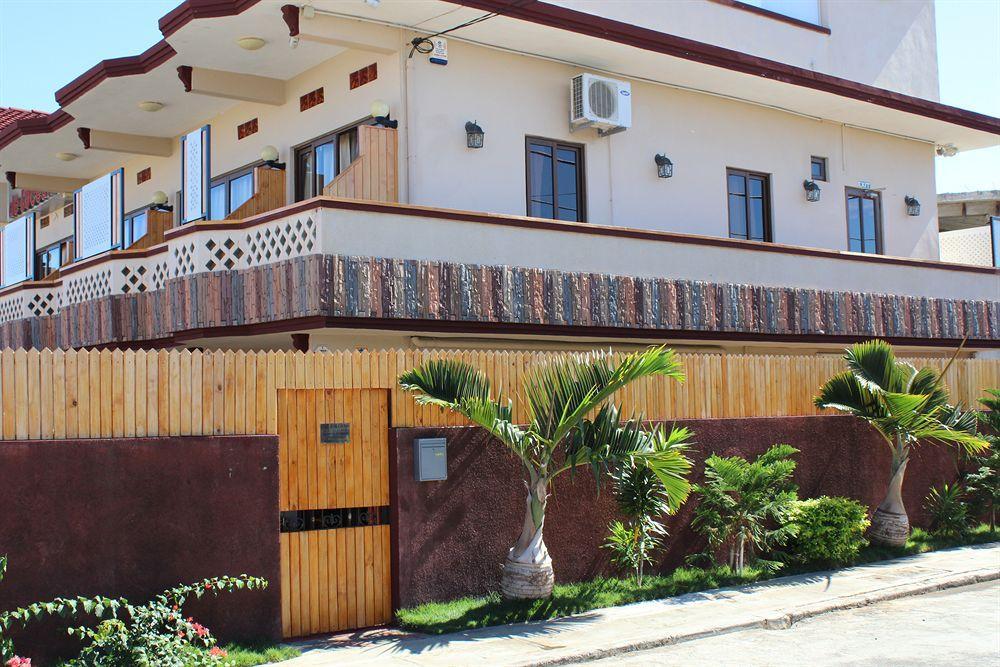 Flic-en-Flacq L'Oiseau De L'Ocean Tourist Residence מראה חיצוני תמונה
