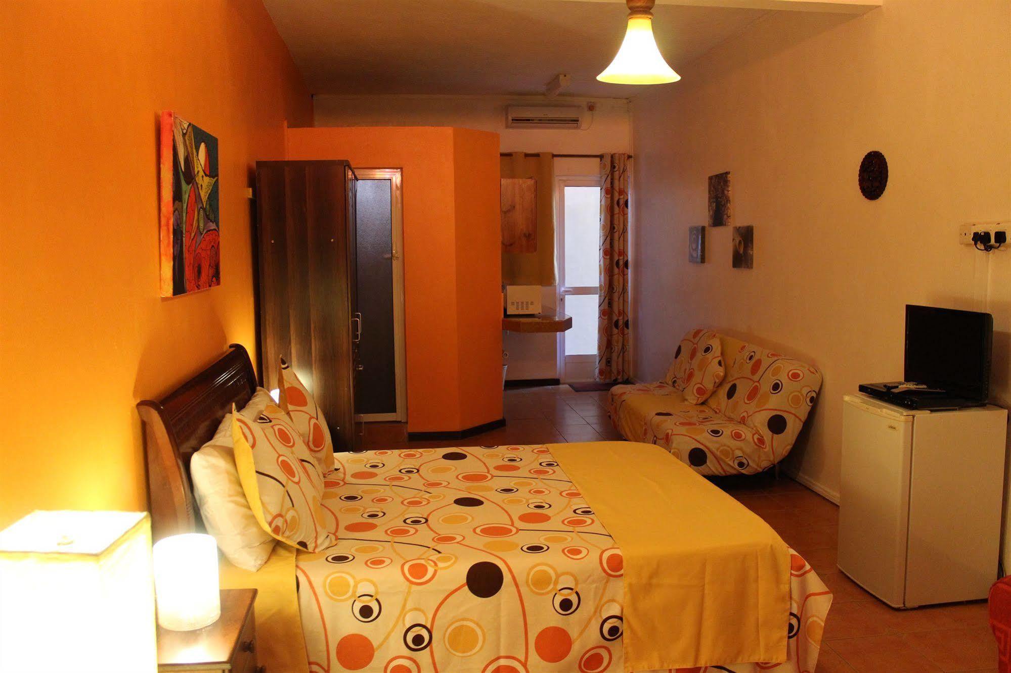 Flic-en-Flacq L'Oiseau De L'Ocean Tourist Residence מראה חיצוני תמונה
